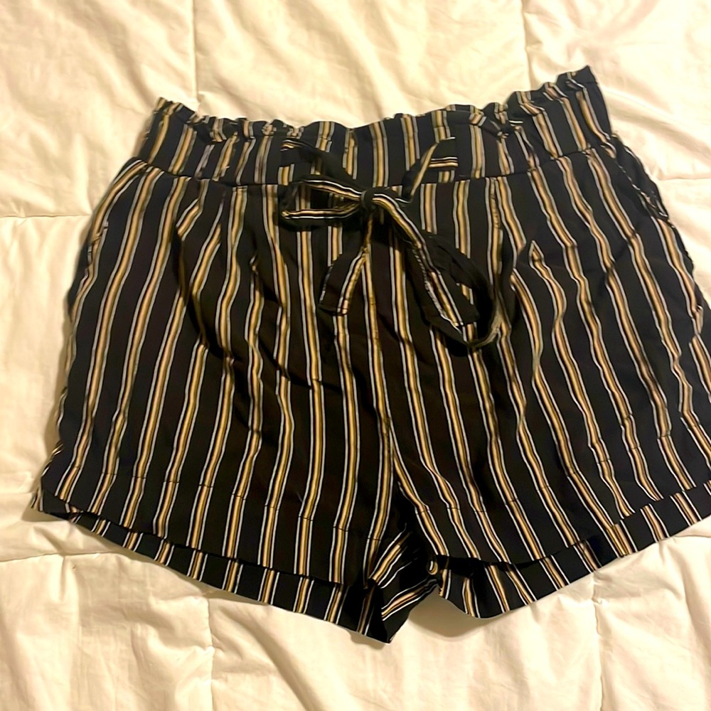 Super Cute Tie Front Shorts